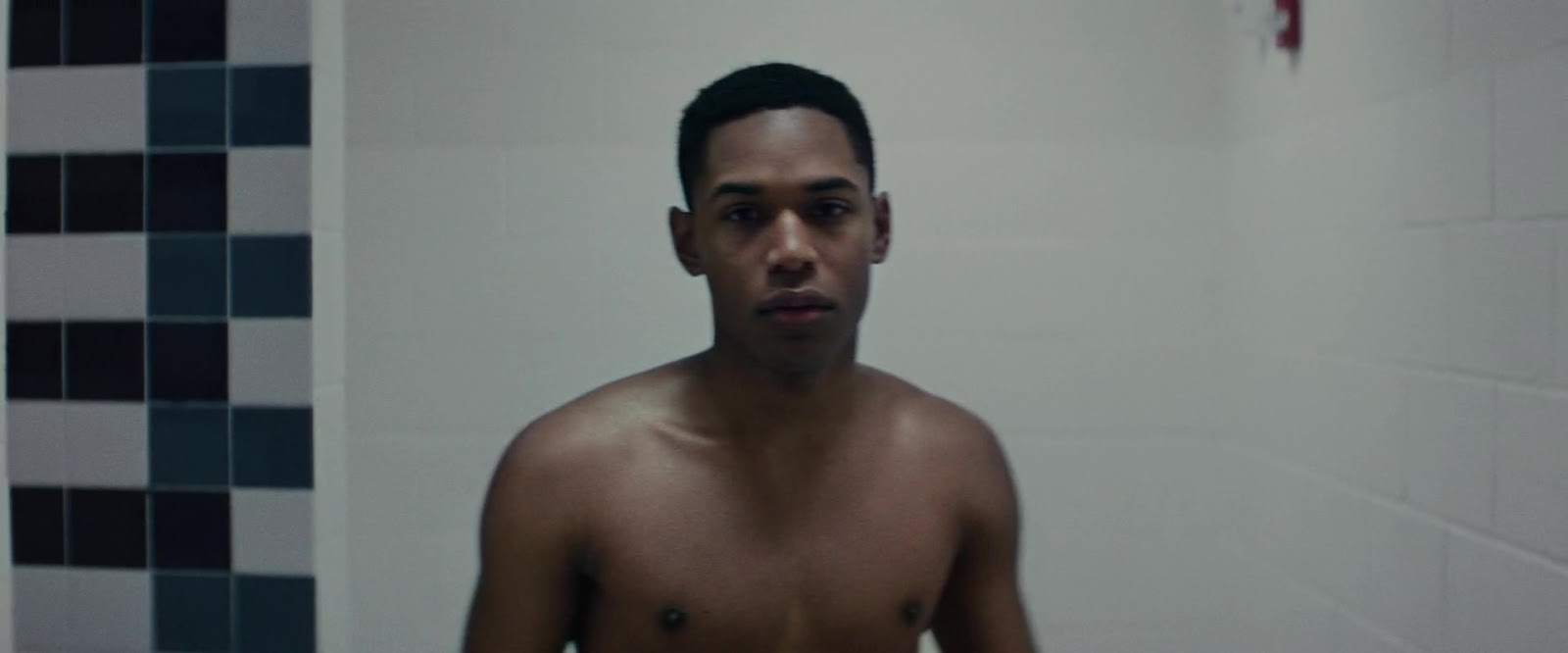 ausCAPS: Kelvin Harrison Jr. nude in Luce