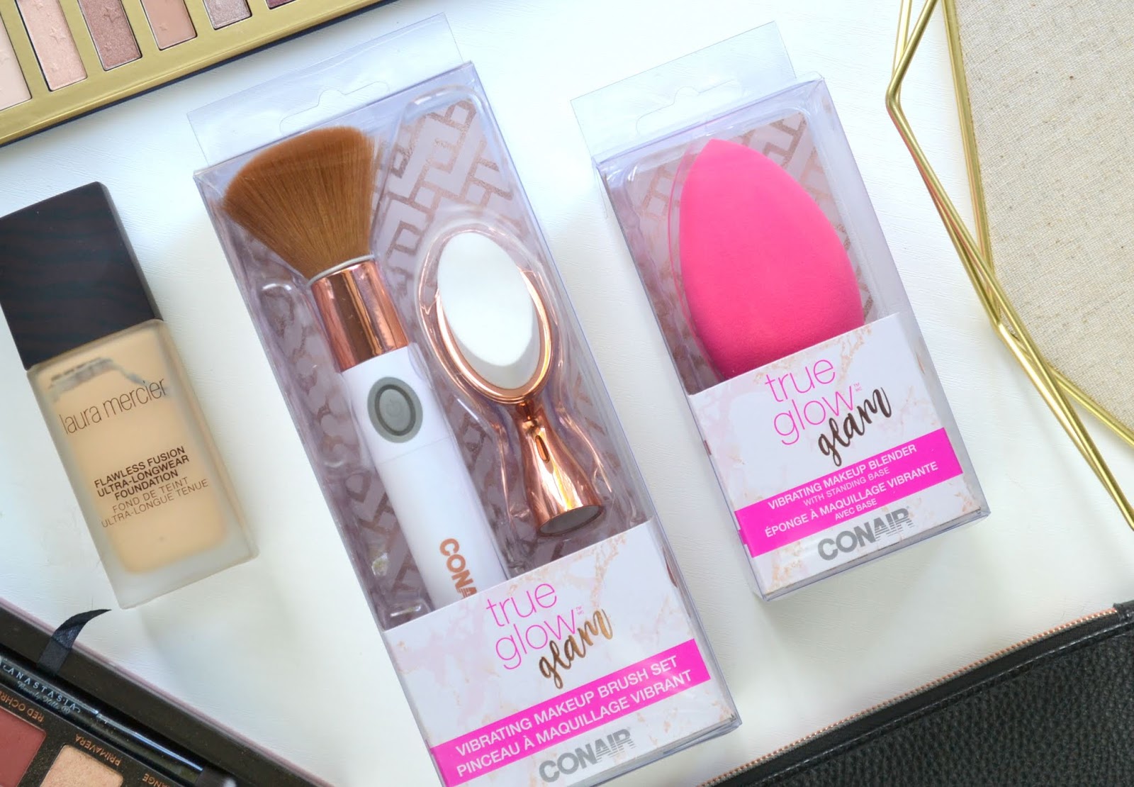 MAKEUP Conair True Glow Glam Vibrating Makeup Blender and Brush Set
