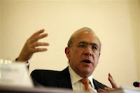 «Ναι» στο κούρεμα του χρέους, «όχι» σε δημοσιονομικά μέτρα, λέει ο Α. Γκουρία