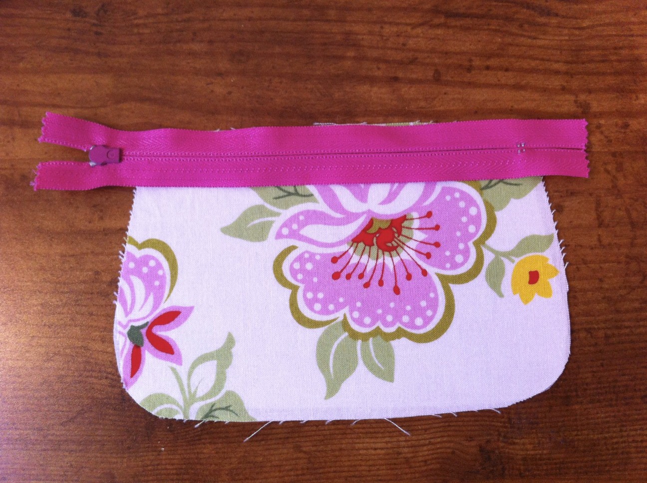 Sew Spoiled: Sweet Coin Purse Tutorial for Teacher Gifts
