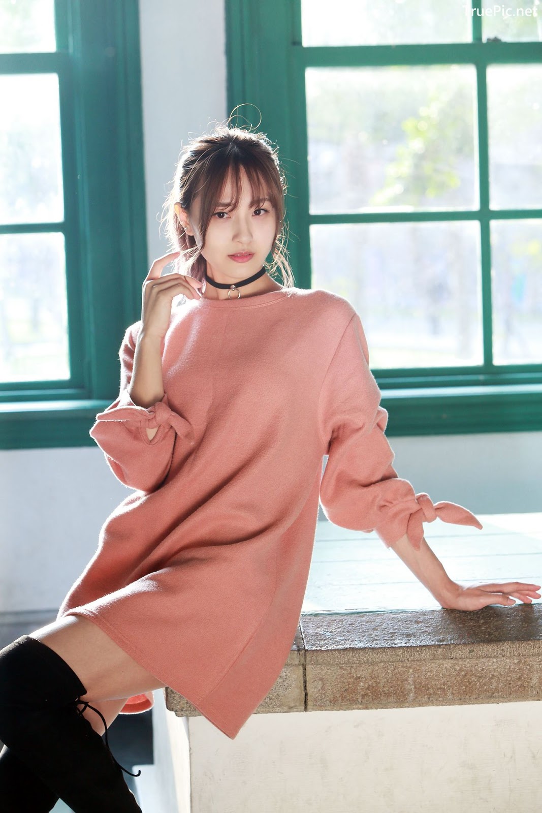 Image-Taiwanese-Model-郭思敏-Pure-And-Gorgeous-Girl-In-Pink-Sweater-Dress-TruePic.net- Picture-42