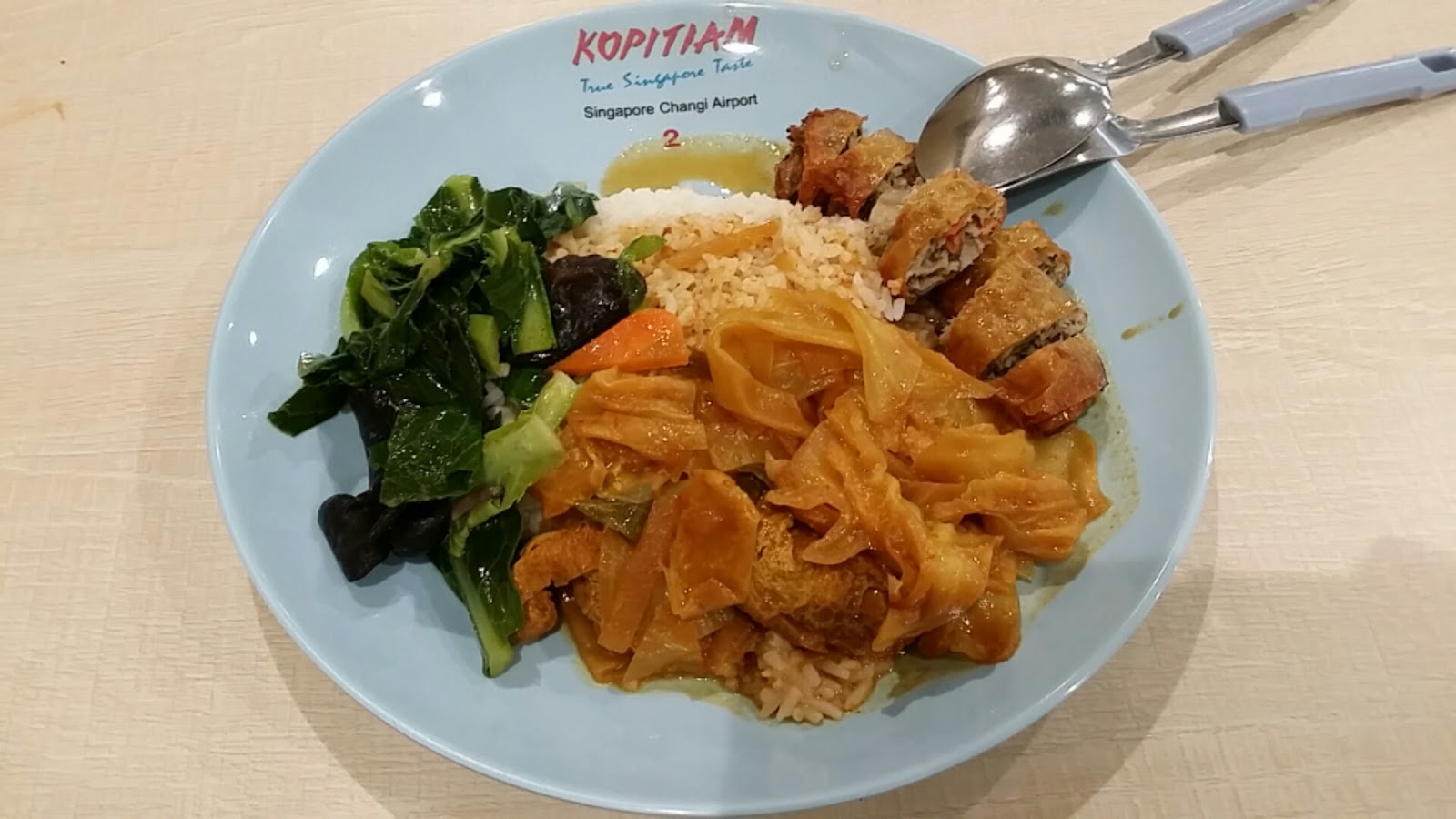 Sunny's Vegetarian Foodhunt: Vegetarian at Changi Airport Terminal 2