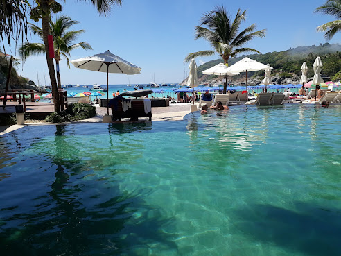 Ko Racha Yai (koh raya) attractions near Phuket