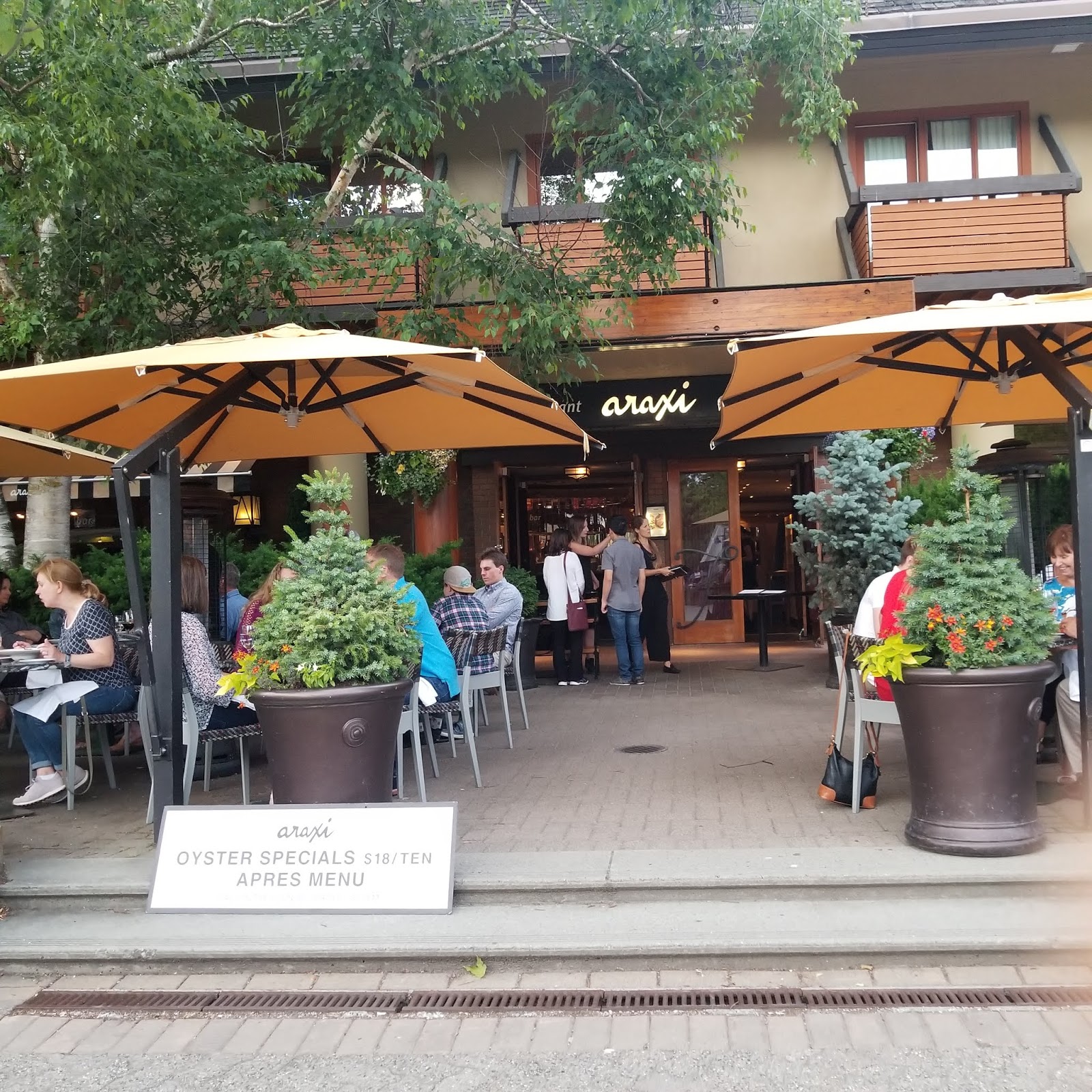 Araxi Oyster Bar Whistler, Canada chichicho