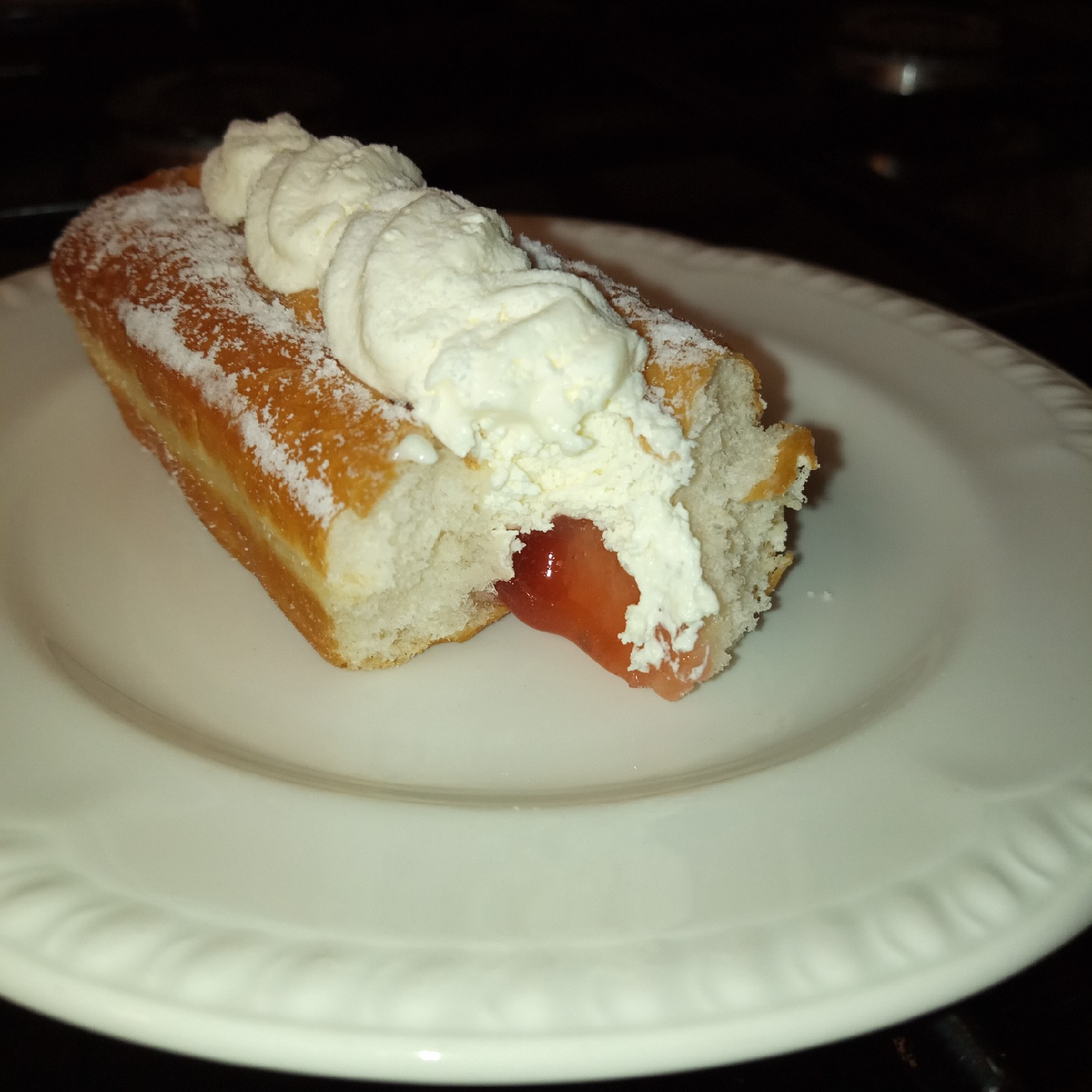 Supersupergirl's Food Reviews Sainsburys Strawberry Jam & Cream doughnuts