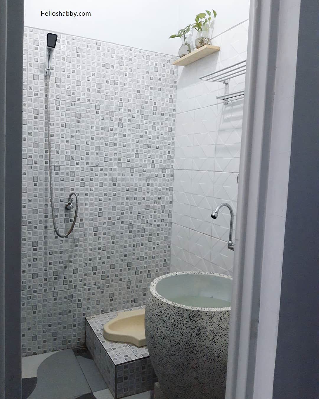 Cantiknya Gentong Teraso untuk 6 Desain Kamar Mandi Modern yang Paling