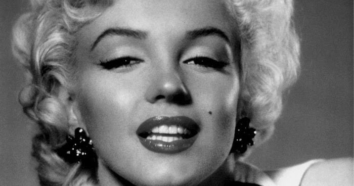 RÜYADA MEŞHUR BİRİNİ GÖRMEK Rüyalarındili