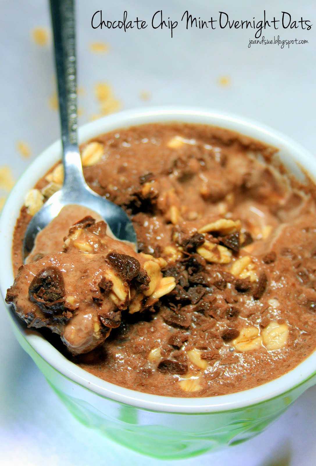 Jo and Sue Chocolate Chip Mint Overnight Oats