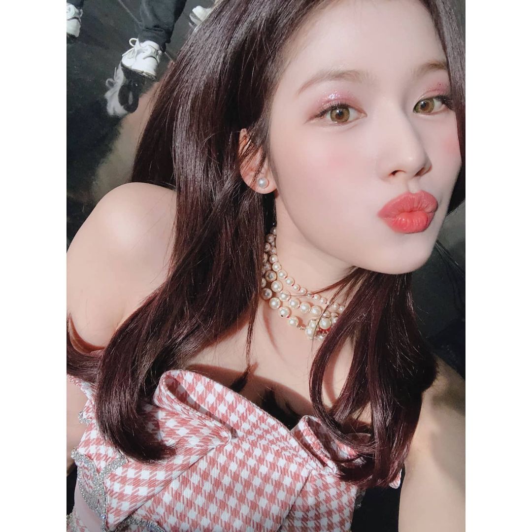 twicetagram_20210308_10.png