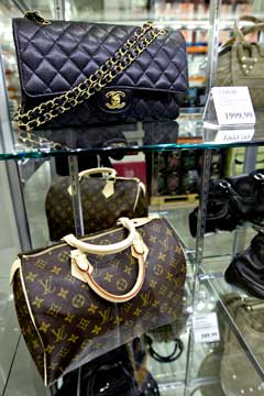 Fifi Flowers: Paris Handbags...