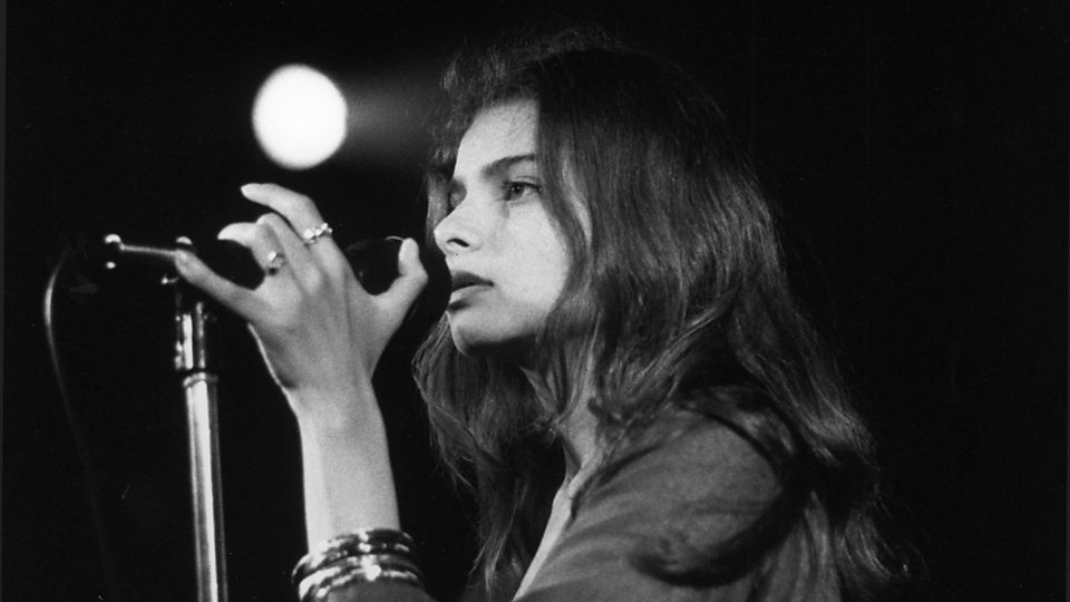 Marathon Runner Mazzy Star Flowers In December