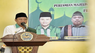 Wagub Uu Resmikan Budidaya Ikan Bioflok Pesantren Ihya Ulumuddin Cirebon