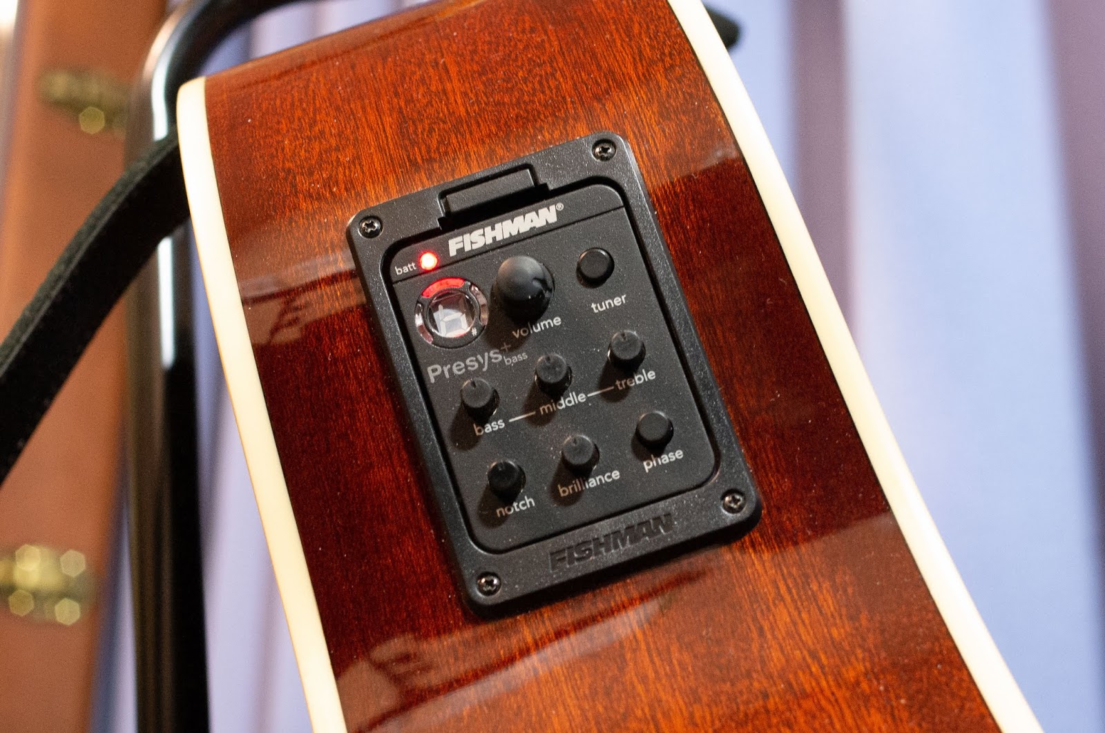 【機材紹介】Fender Acoustics FSR KINGMAN BASS SCE 3TS