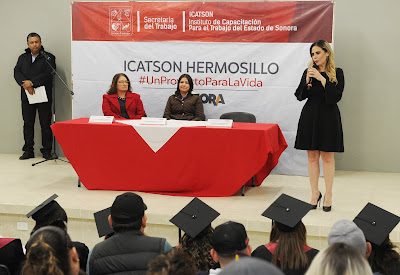 Se gradúan alumnas de Icatson en Curso de Atención Integral a Personas Adultos Mayores