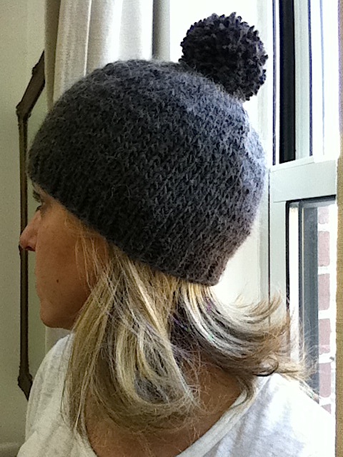 A Seed Grows In Brooklyn: Easy Knit Hat with pompom