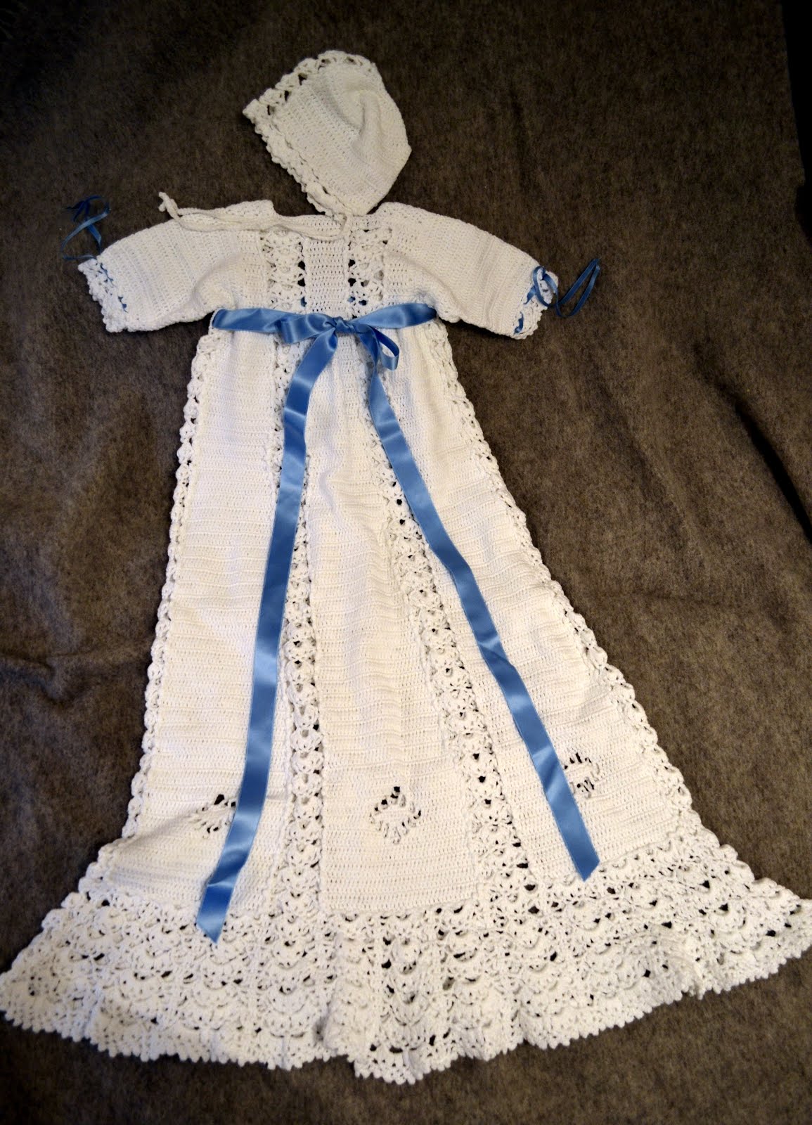 Håndlaget Dåpskjole