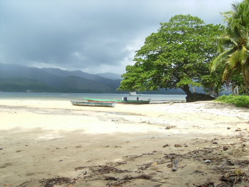 Wisata PapuaQ: Pantai Mailan Makbon - Sorong
