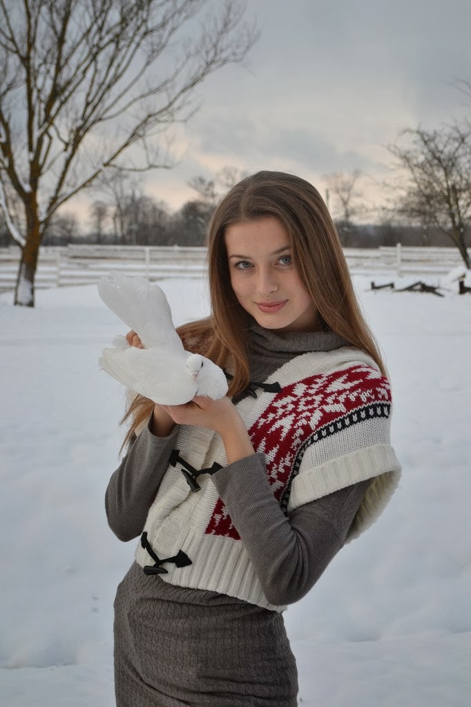 [photos] Miss Ukraine World 2013 Anna Zayachkivska Photos