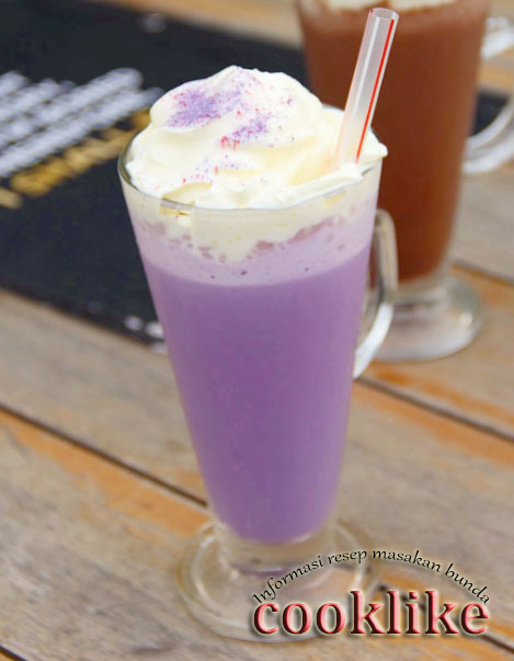 Cara Membuat Ice Taro Latte