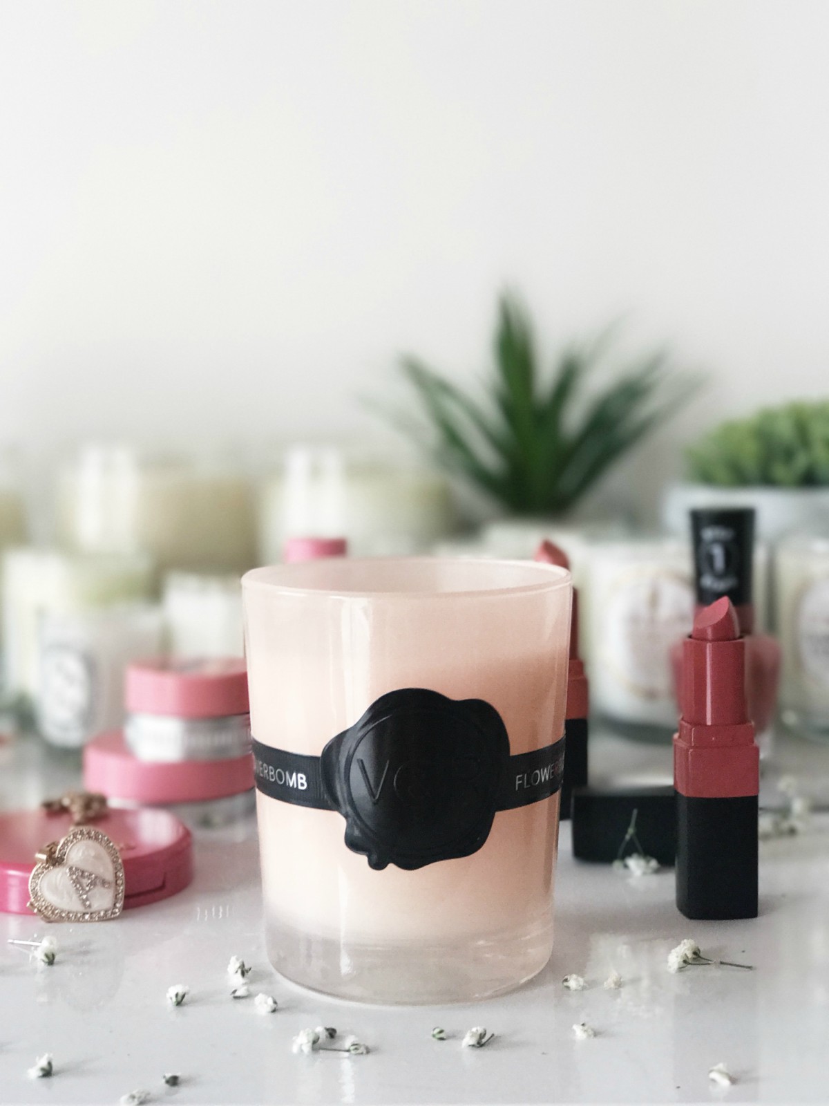 Another Way to Enjoy Viktor & Rolf Flowerbomb