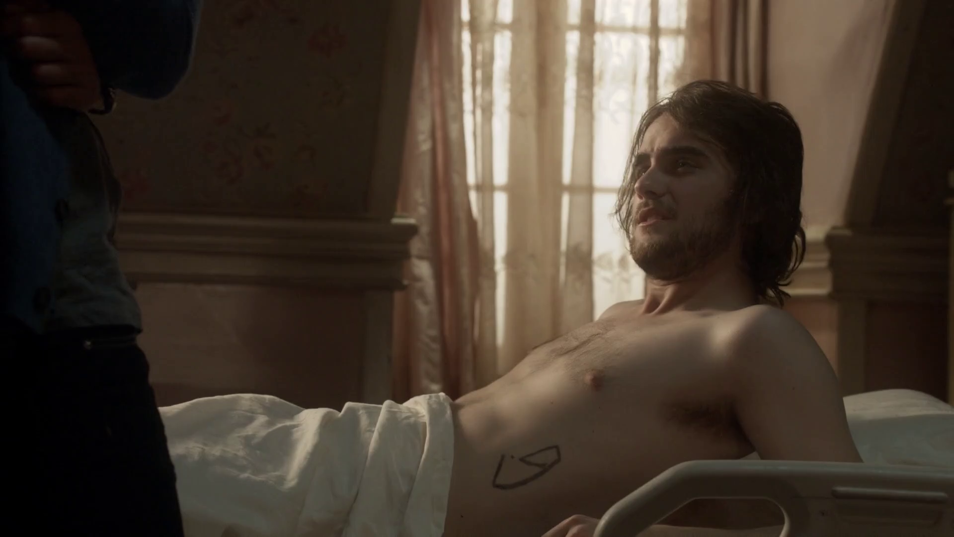 Landon Liboiron shirtless in Hemlock Grove 1-11 "The Price" .