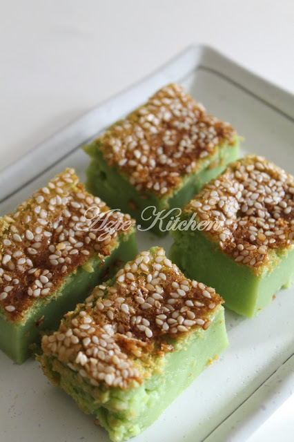 Kek Bakar Pandan Azie Kitchen
