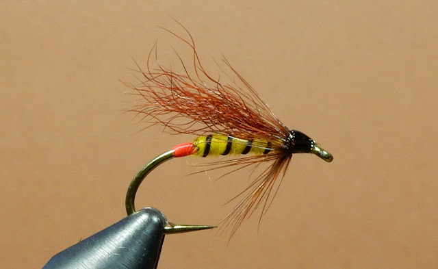 Flytying: New and Old: Yellow Jacket Bucktail/Hairwing