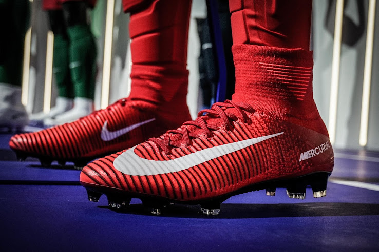 Cielo Contradecir Reflexión Four Stunning Next-Gen Nike Mercurial Superfly Boots Unveiled - Footy  Headlines