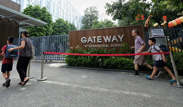 Gateway “thoát hiểm ngoạn mục” vụ cháu bé 6 tuổi
