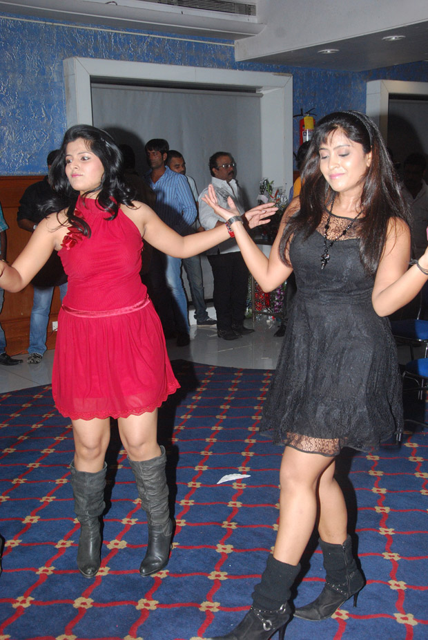 Bhojpuri Actress Anjana Singh Hot Thighs Photos