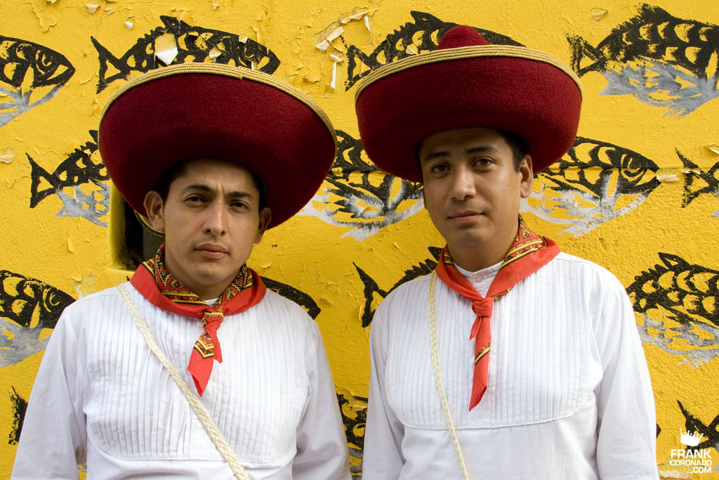 Retratos de las 8 regiones de Oaxaca