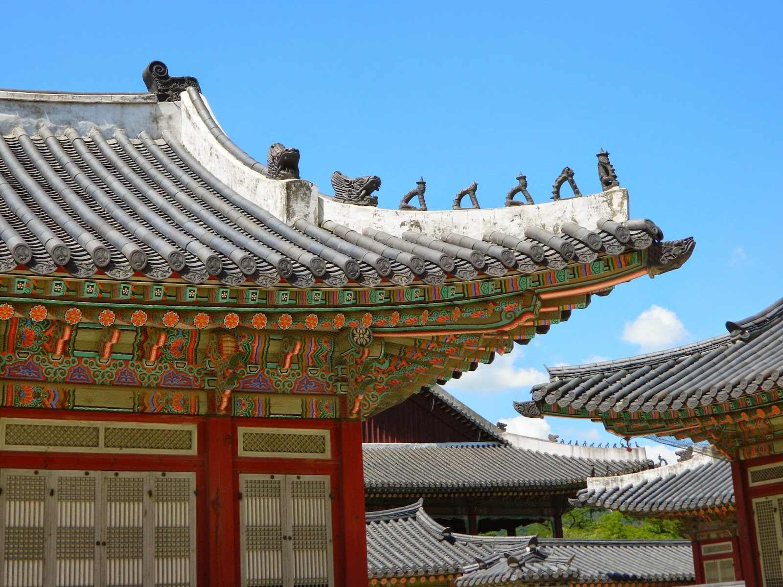 Slopey roofs of the Gyeongbokgung
