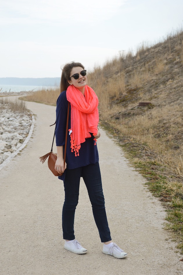 citrus and style: Outfit: Navy Tunic + Coral Tassels