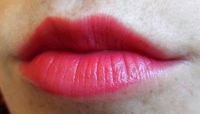 lippie-monday-catrice-lala-berlin-rude-red-lipstick-swatch-picture