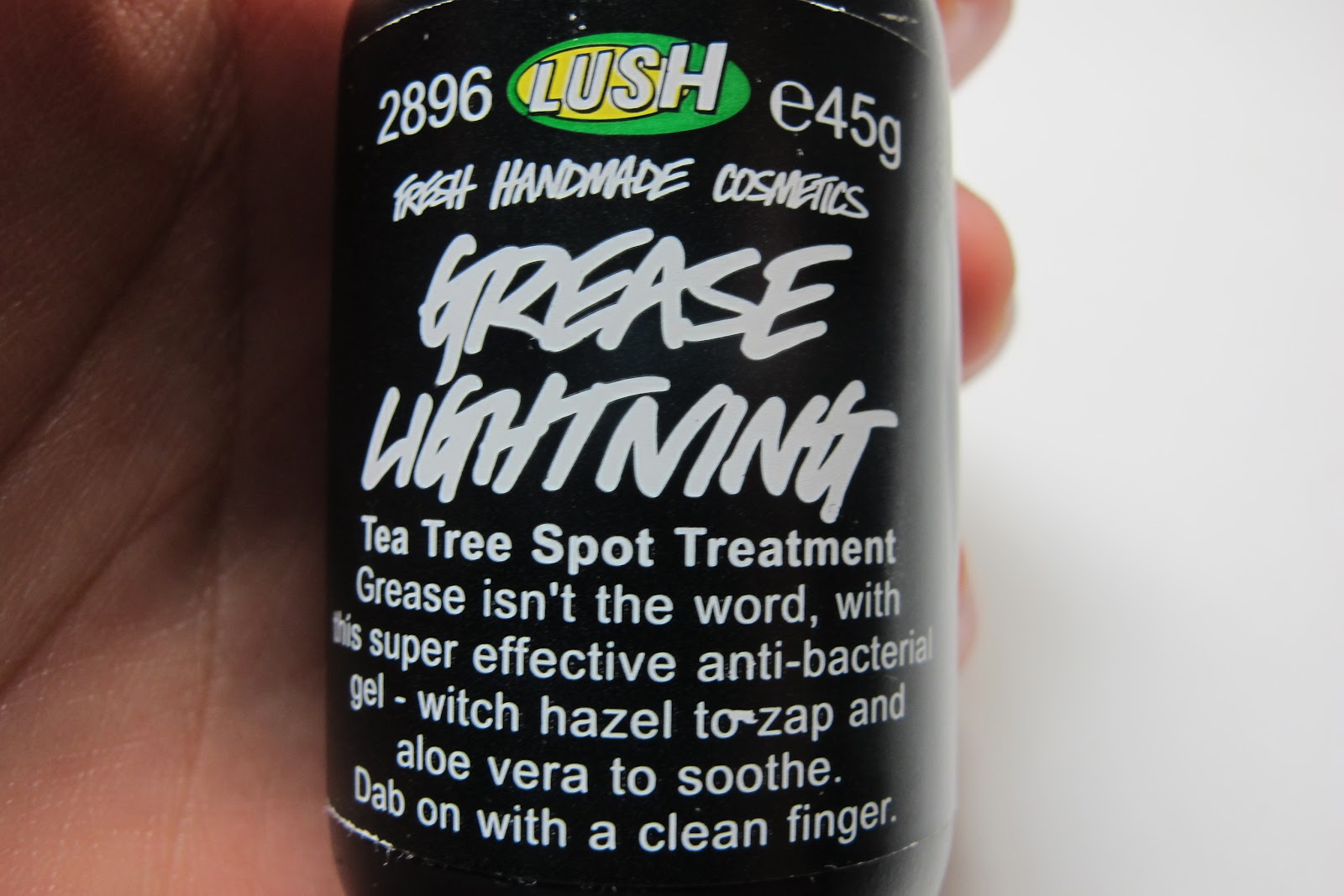 AnanSays Beauty & Lifestyle Blog! Review Lush Grease Lightning