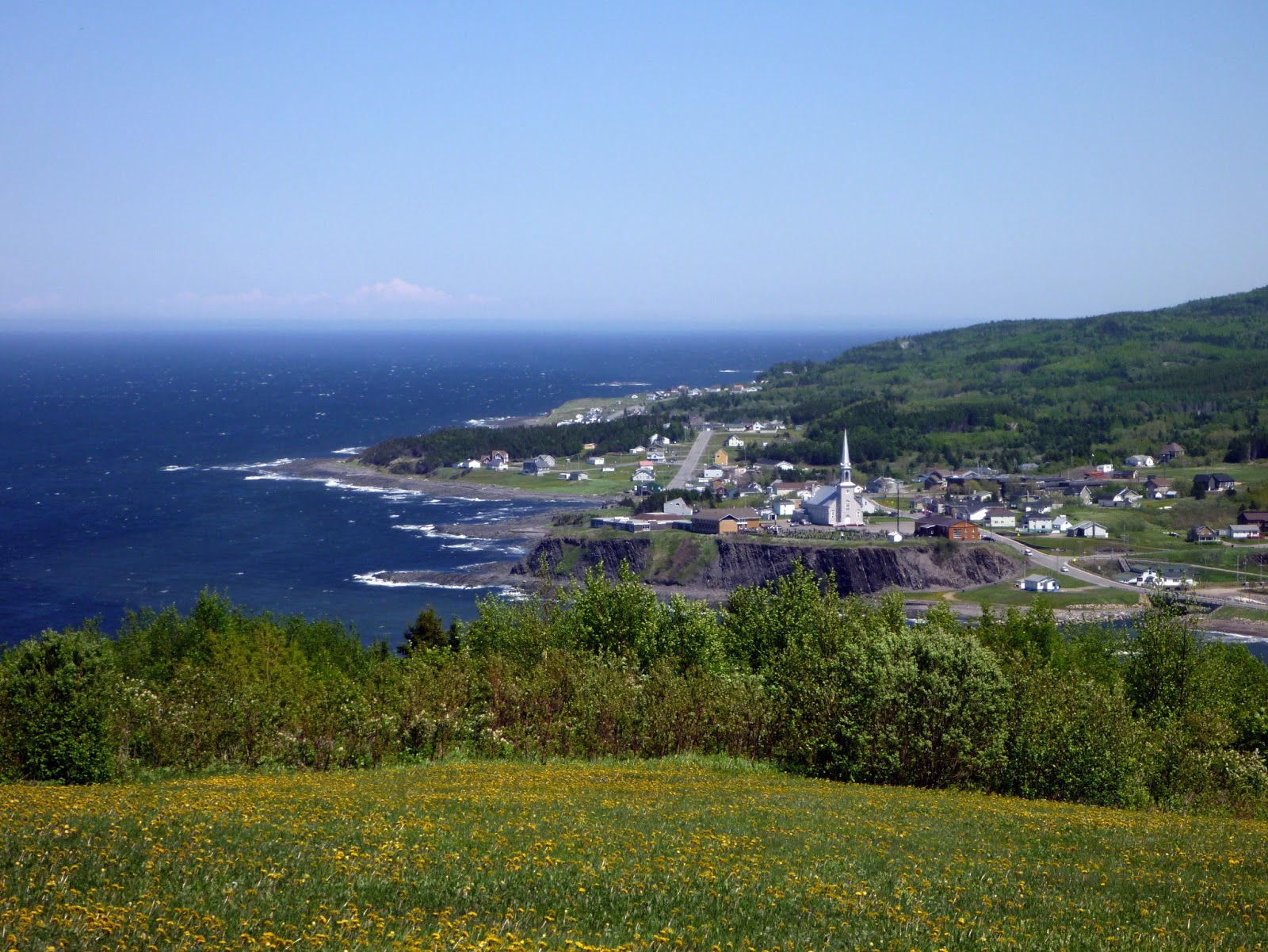Ribbons and Lines La Gaspésie