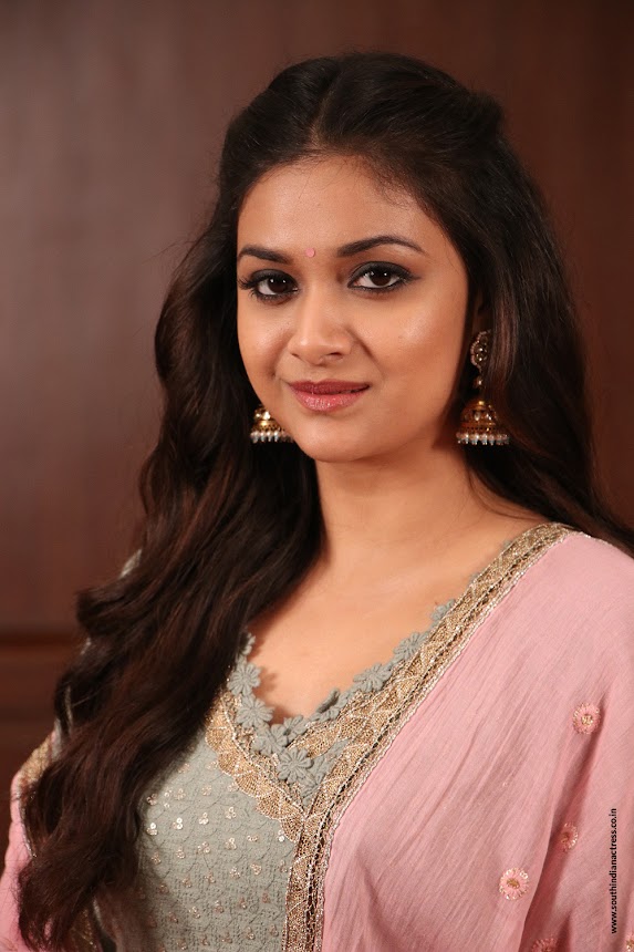 Keerthy Suresh at Sandakozhi 2 interview