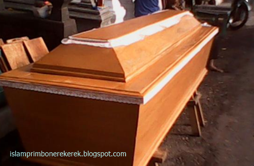 18 Arti Mimpi Peti Mati Menurut Islam Primbon Jawa Dan Erek Erek 2D 3D 4D -  Islam Primbon Erek Erek