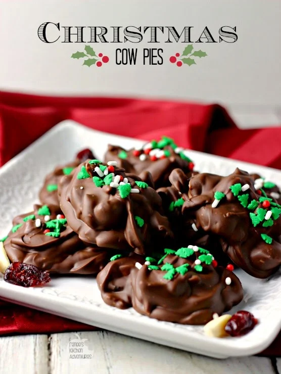 Christmas Cow Pies | One of the easiest treats you can make during the holiday season! 