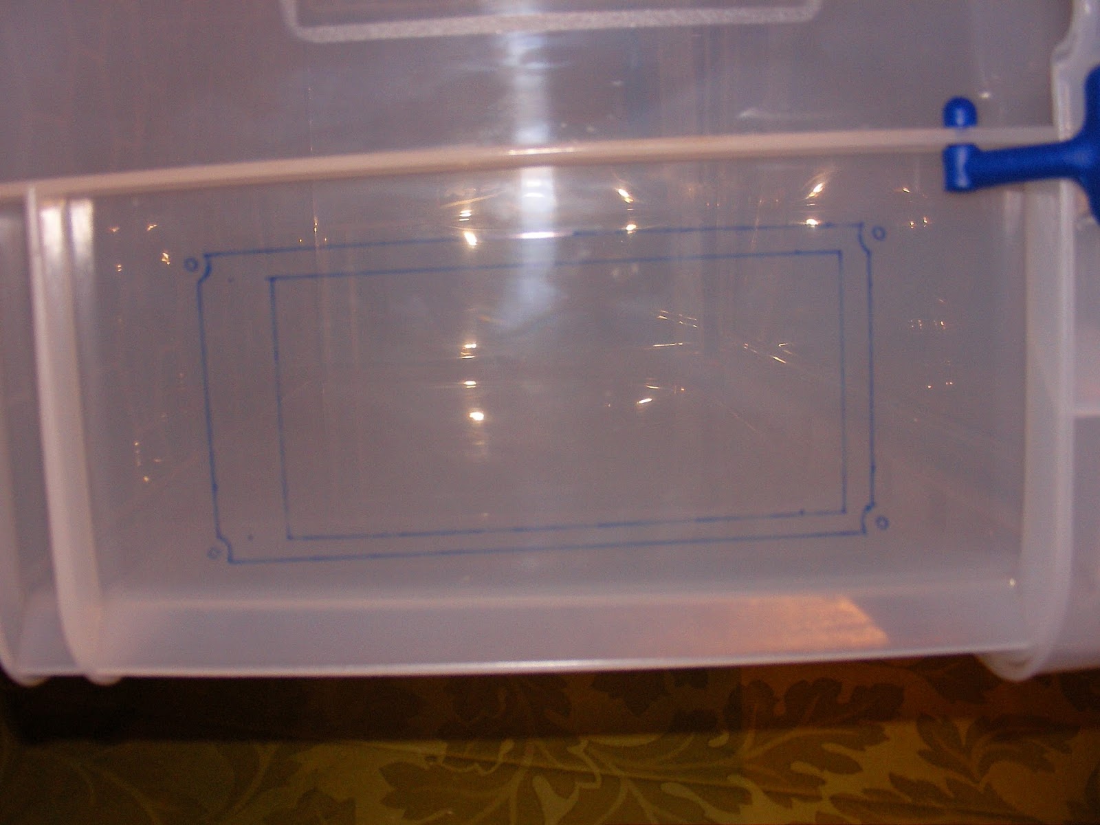 How to make a Biltong Box (Project) Making the biltong box.