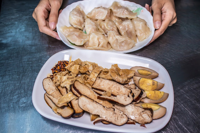 康樂街無名麵店，一碗麵要四百萬?鄰近河樂廣場的人氣麵食