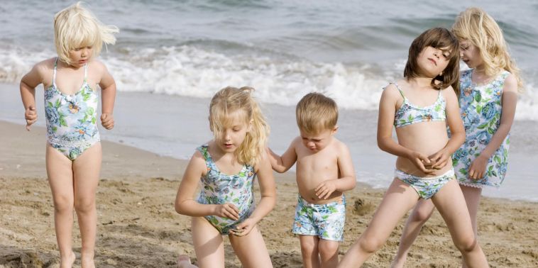 Mariposas en la moda: MODA BAÑO INFANTIL: ESTILO EN LA PLAYA