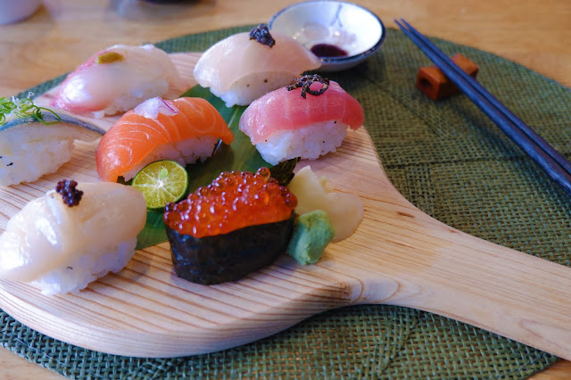 日本料理,無菜單料理,平價,向上市場,綜合握壽司,茶碗蒸,味噌湯,台中美食,日式料理,望月家,餐廳,市場