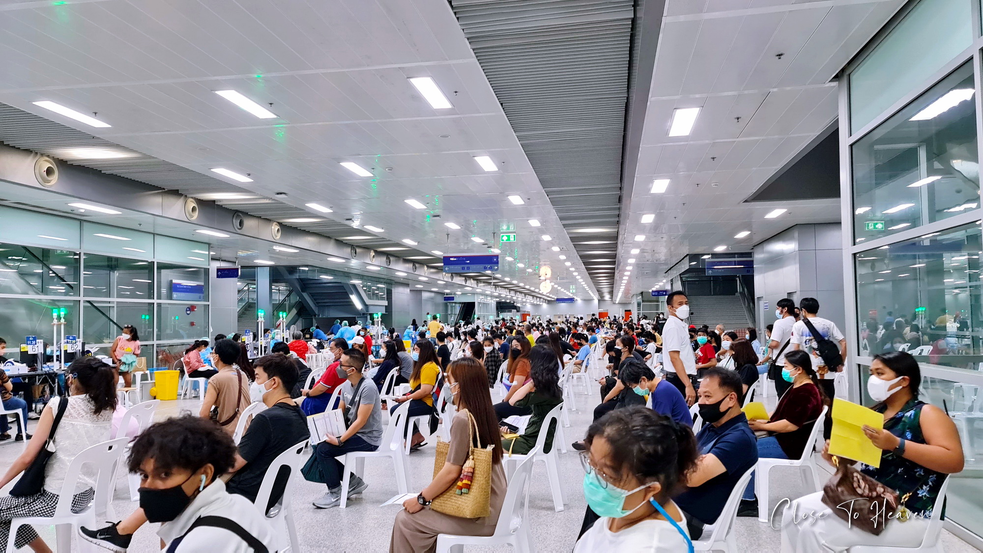 รีวิว ฉีดวัคซีนโควิด AZ ทั้ง 2 เข็ม ณ สถานีกลางบางซื่อ