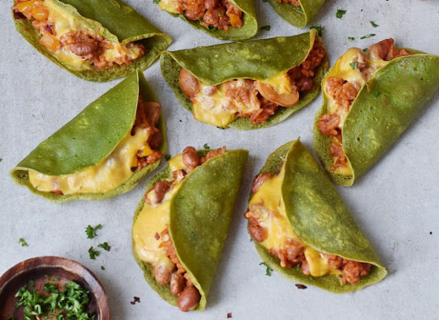 Crispy Oven Baked Spinach Tacos #vegan #dinner