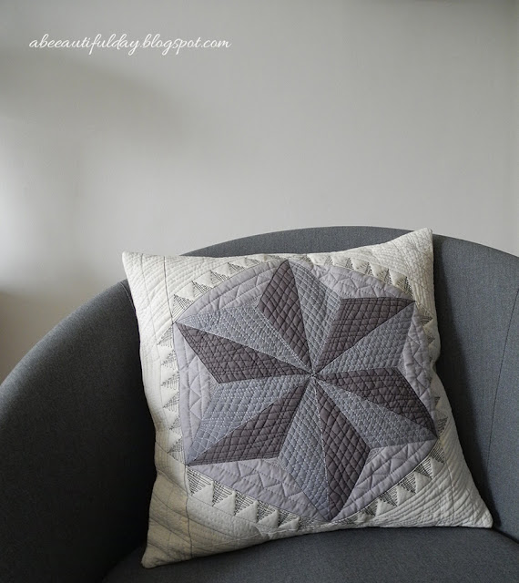 abeeautifulday.blogspot.com-pillow covers using Geta Grama's pattern -Illusions II-