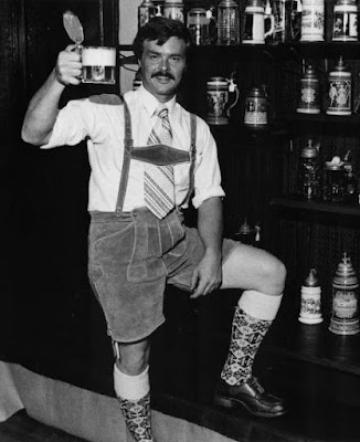 Man with beersteins