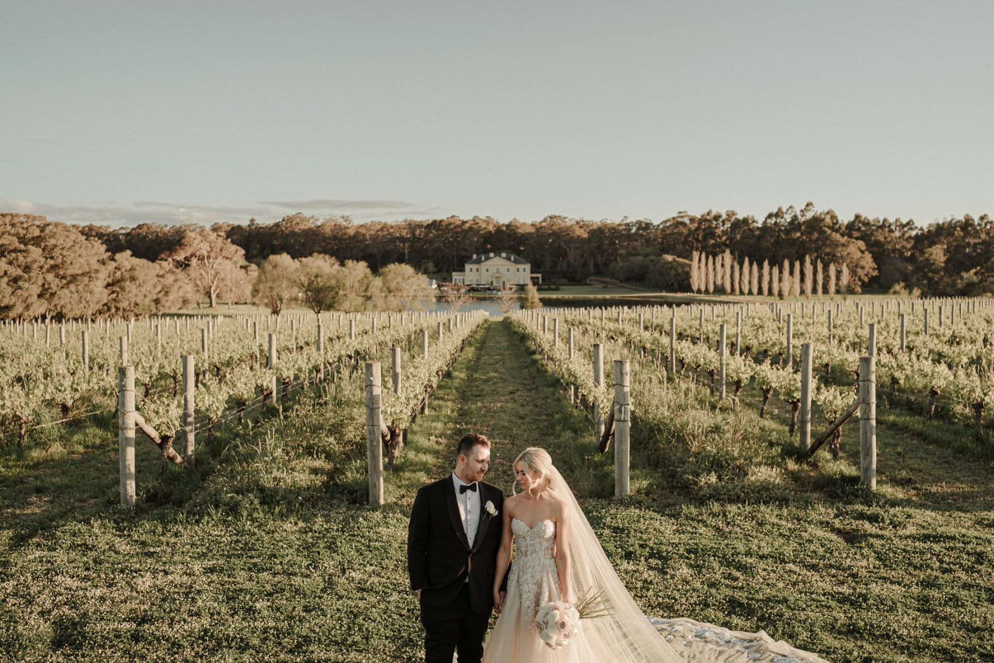shannon stent photography stunning fraser gallop estate bridal gowns venue floral design