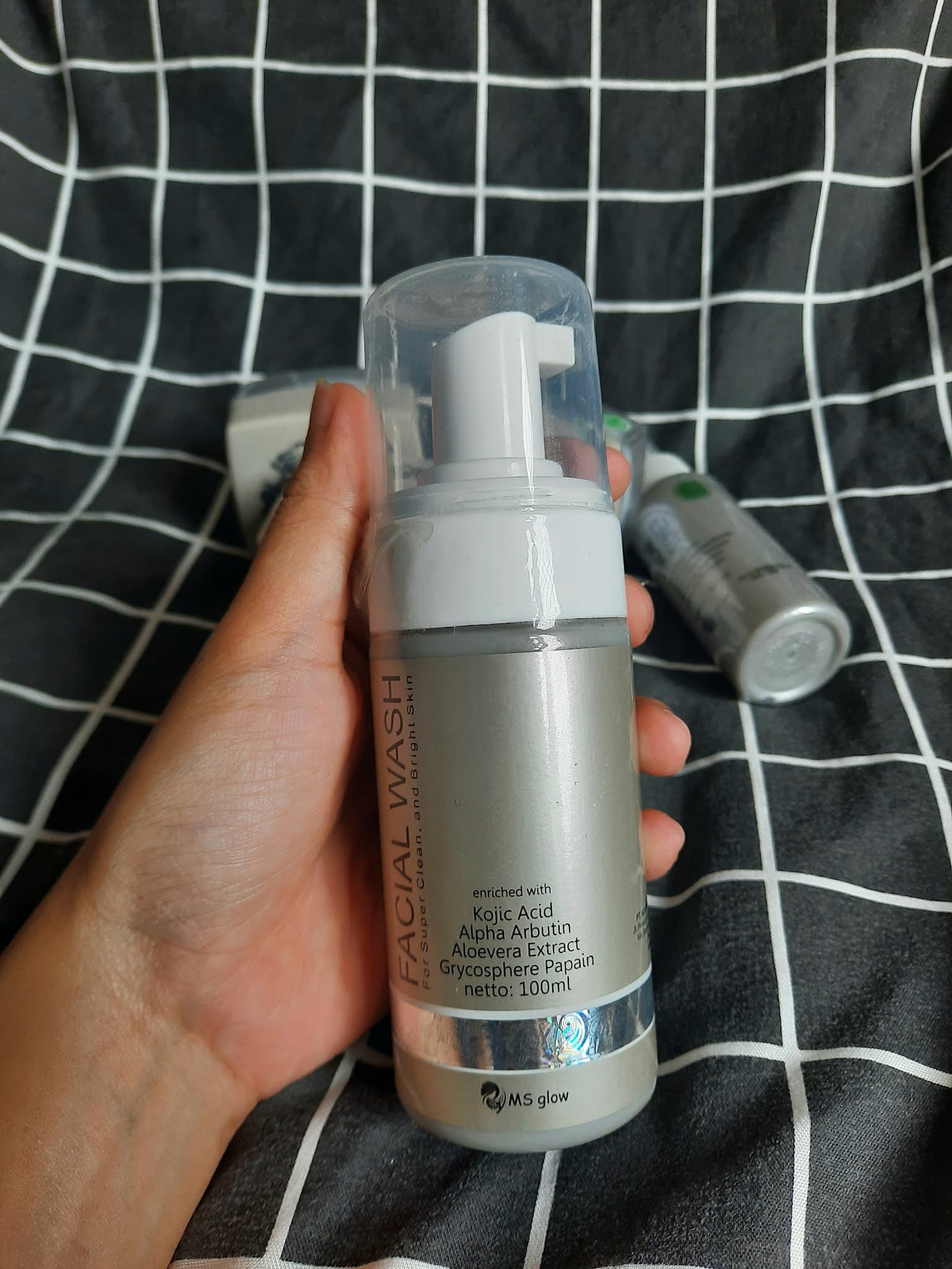 Review MS Glow Acne Pemakaian Lebih dari 4 Bulan Annafi Muja
