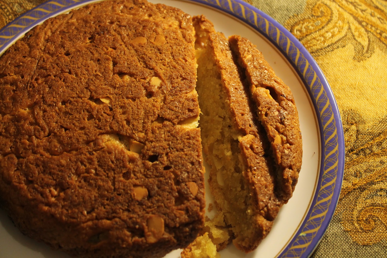 Aurea Femella Bakes Olive Oil, Clementine and Almond cake (eggfree)